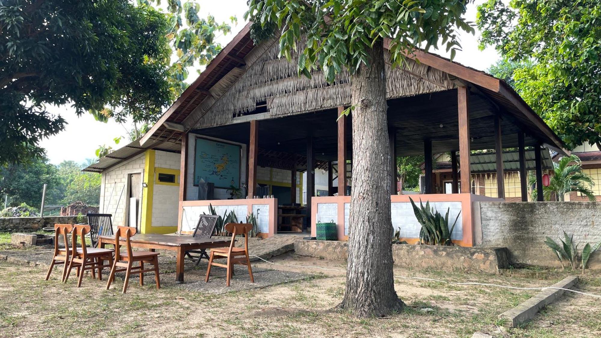 Mangrove Inn Karimunjawa Bagian luar foto