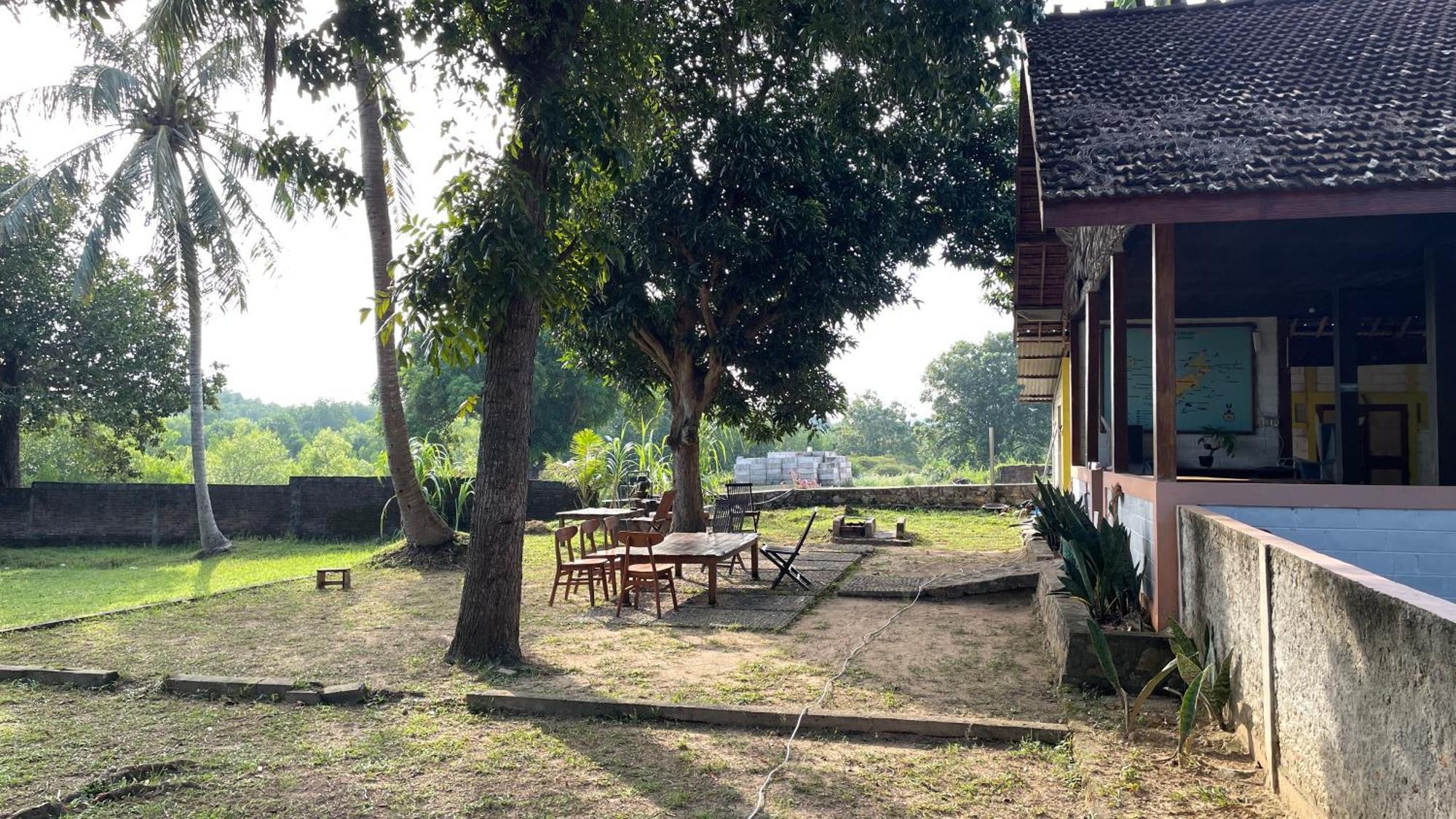 Mangrove Inn Karimunjawa Bagian luar foto